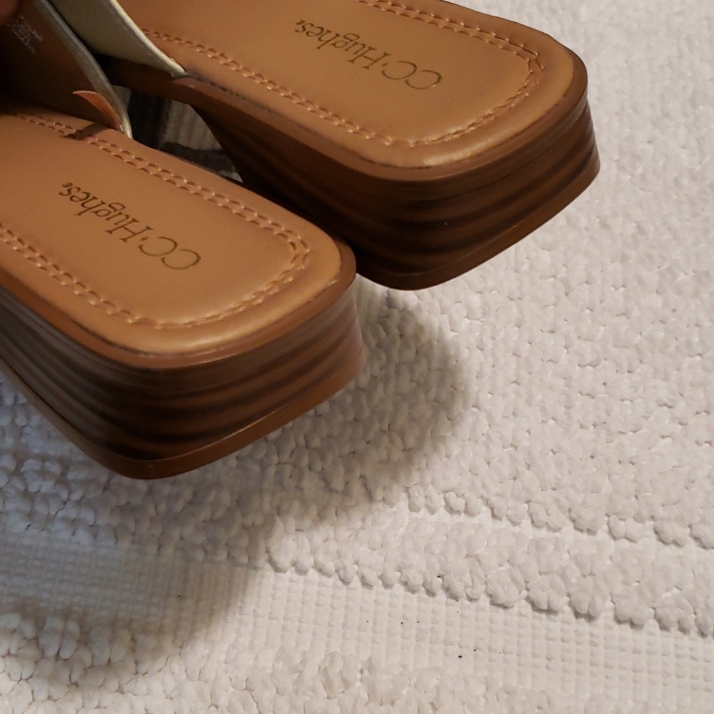 CC HUGHES SLIP ON SANDALS - Picture 6 of 8
